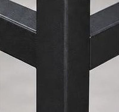 Detalle del caño estructural de 25 × 25 mm