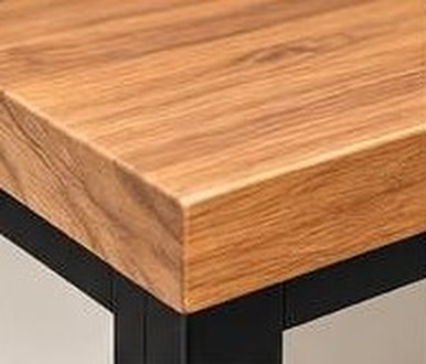 Detalle de la mesada de madera maciza de 30 mm
